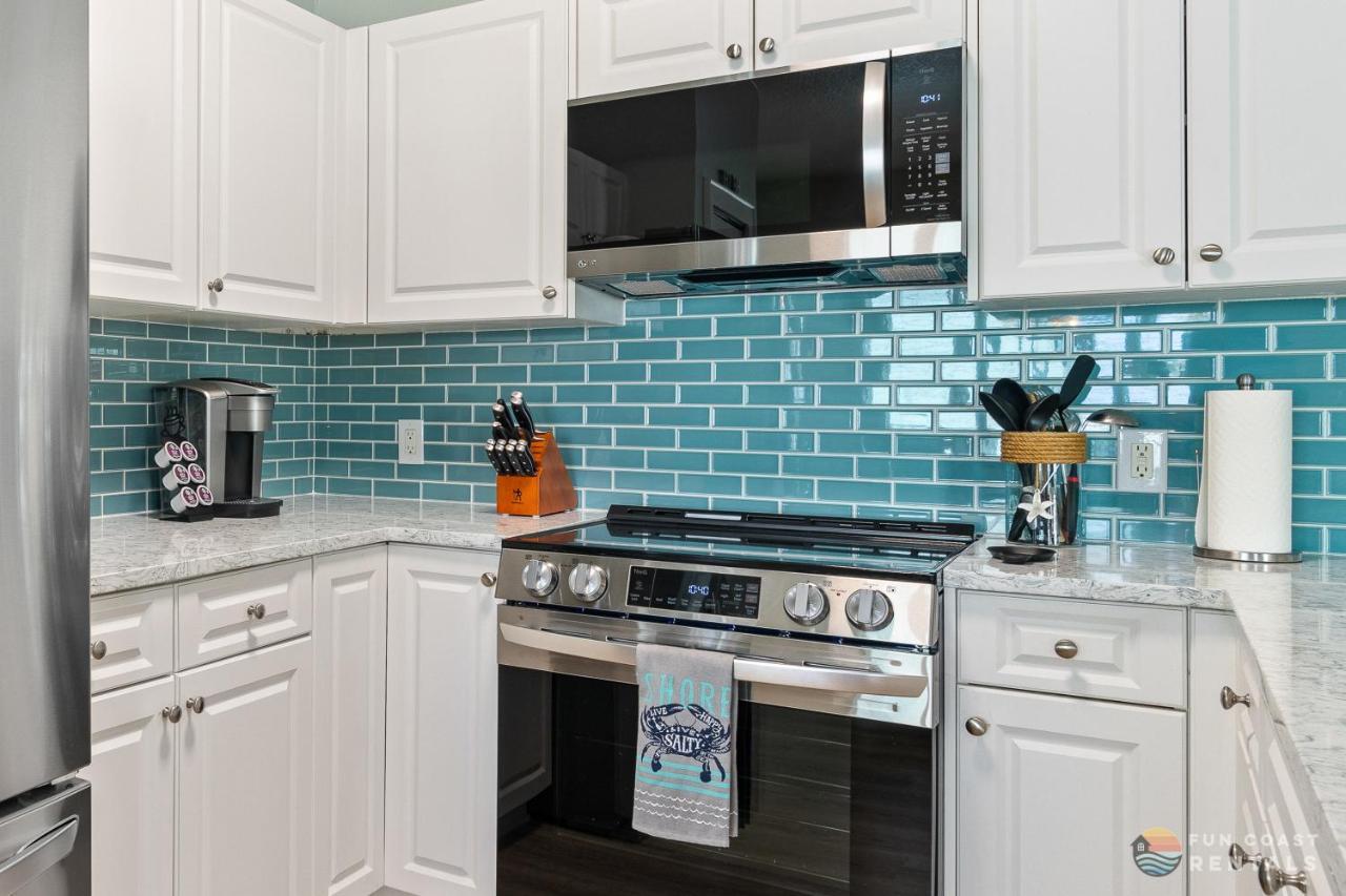 On Flagler Avenue! Dog Friendly With Balcony And Parking Walk To The Beach! New Smyrna Beach Exterior foto