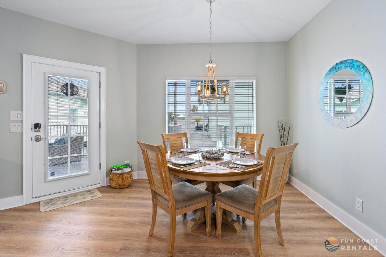 On Flagler Avenue! Dog Friendly With Balcony And Parking Walk To The Beach! New Smyrna Beach Exterior foto